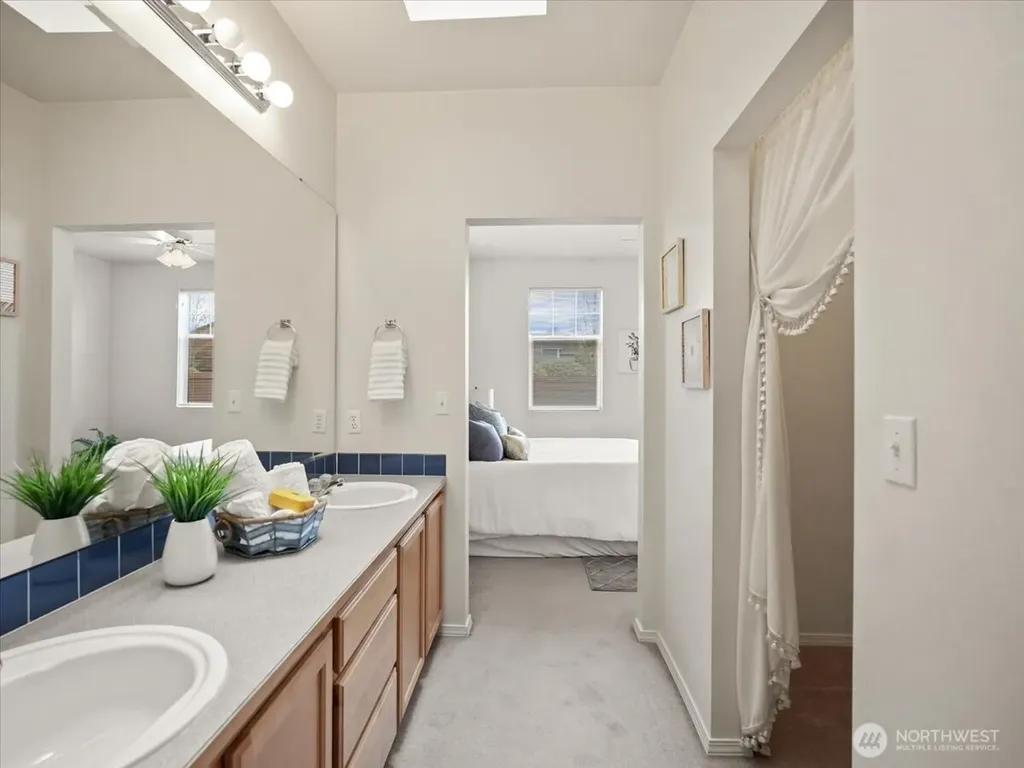 7402 143rd Avenue Ct E Sumner WA 98390