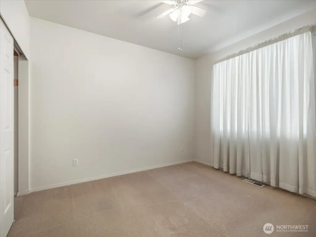 7402 143rd Avenue Ct E Sumner WA 98390