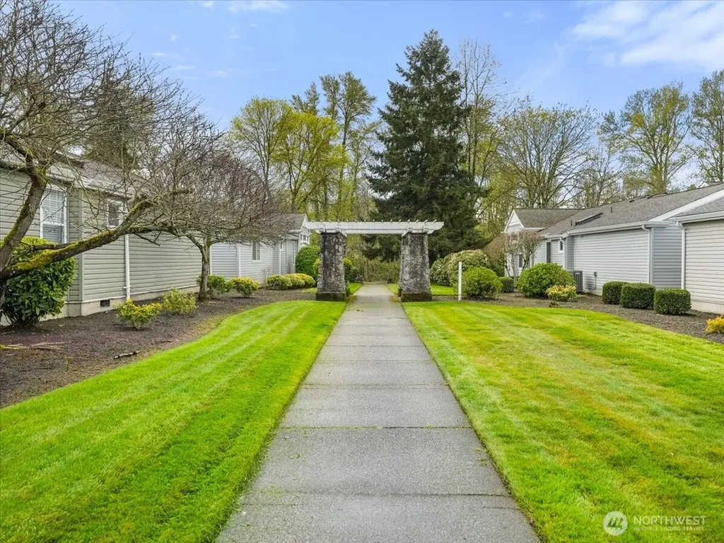 7402 143rd Avenue Ct E Sumner WA 98390
