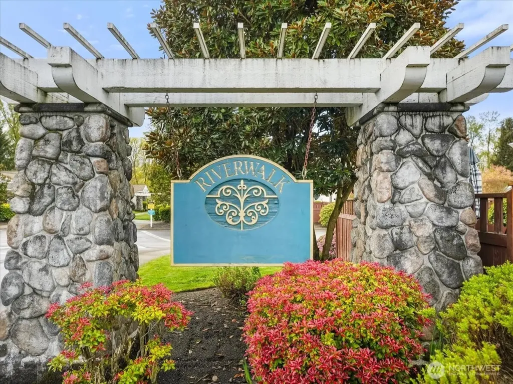 7402 143rd Avenue Ct E Sumner WA 98390