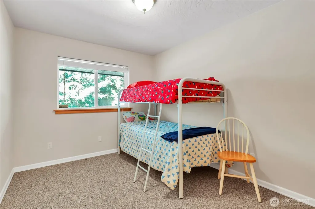 730 E North Bay Road Allyn WA 98524