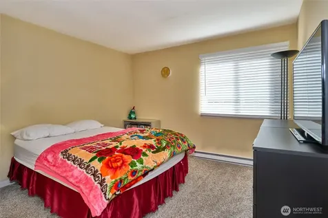 23617 112th Avenue SE Kent WA 98031