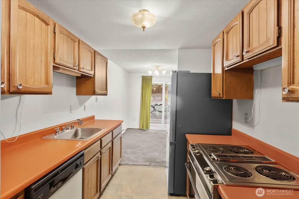 15914 3rd Place SW Burien WA 98166