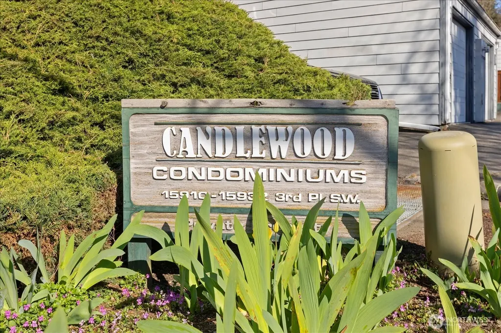 15914 3rd Place SW Burien WA 98166
