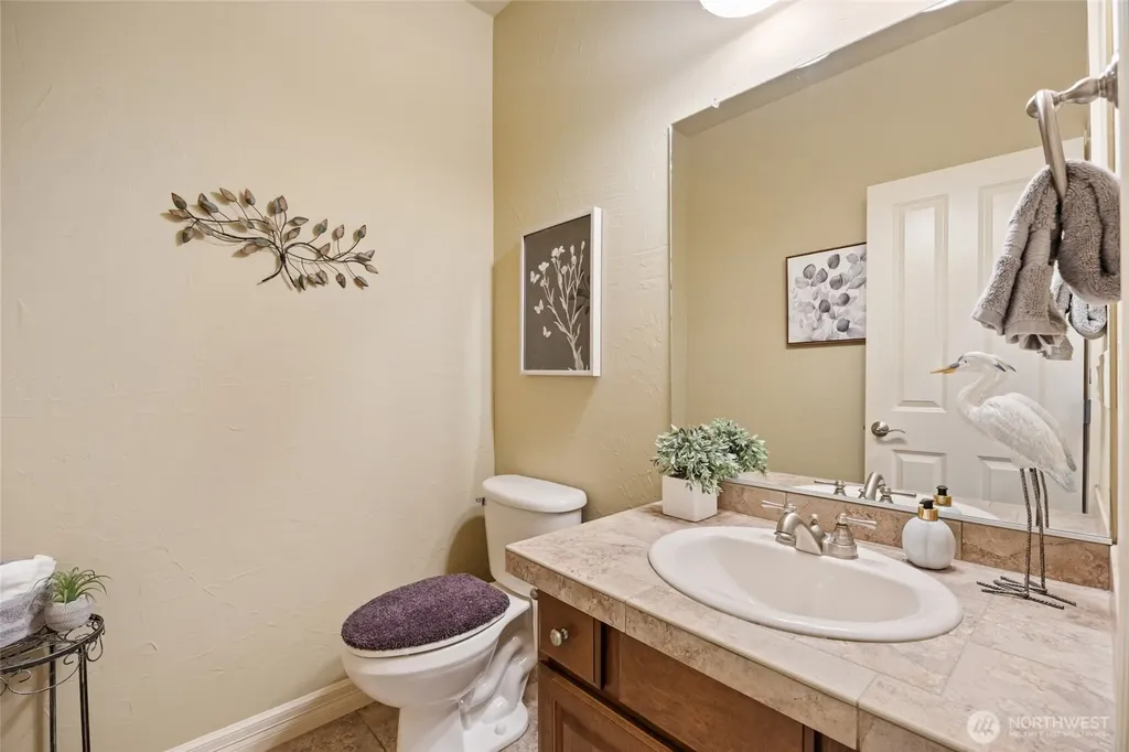 1859 F.5 Road NE Moses Lake WA 98837