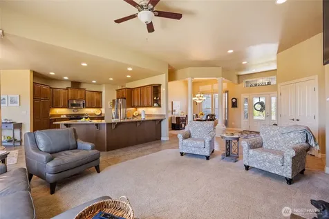 1859 F.5 Road NE Moses Lake WA 98837