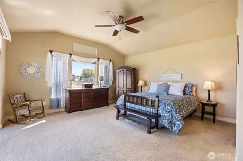 1859 F.5 Road NE Moses Lake WA 98837