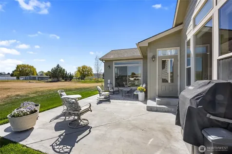 1859 F.5 Road NE Moses Lake WA 98837