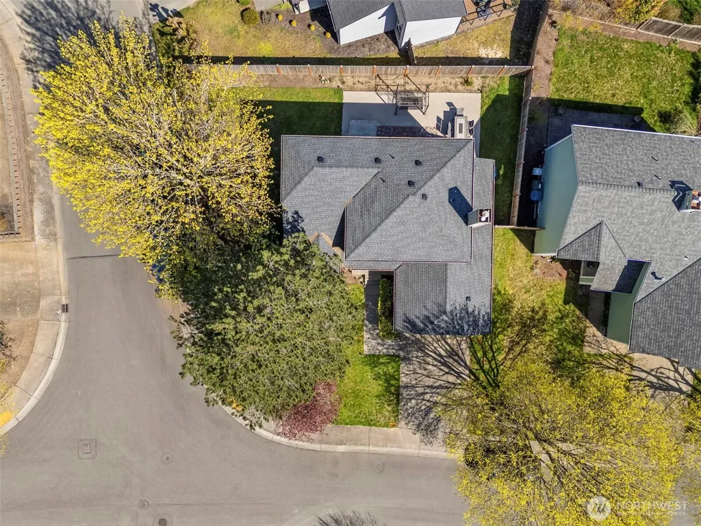 28046 121st Avenue SE Kent WA 98030