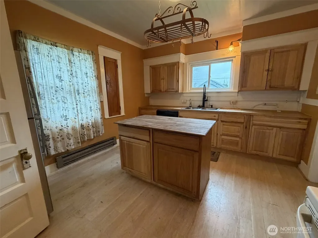 918 W Cushing Street Aberdeen WA 98520