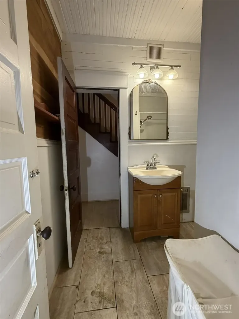 918 W Cushing Street Aberdeen WA 98520