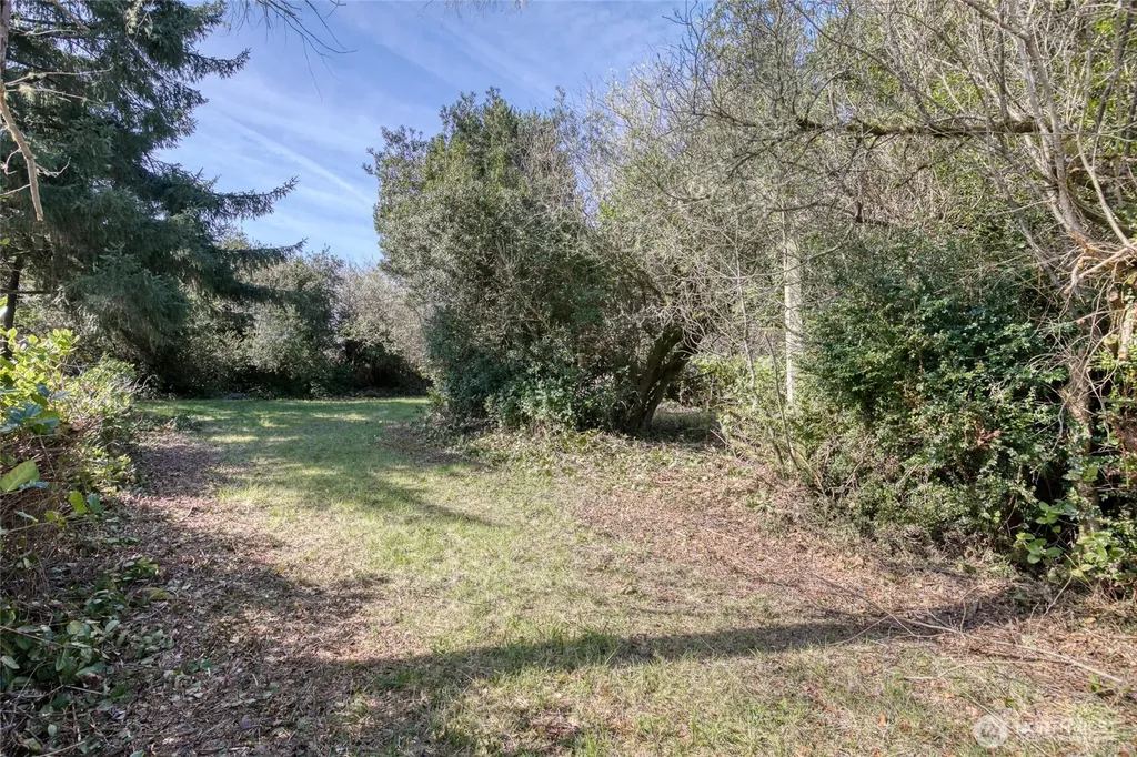 265 Wishkah Street SW Ocean Shores WA 98569