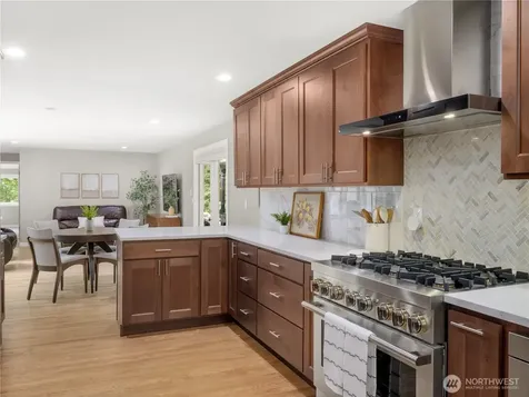 15245 260th Avenue SE Issaquah WA 98027