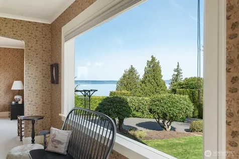 4436 Seahurst Everett WA 98203