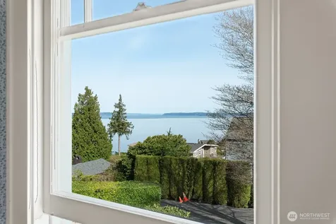 4436 Seahurst Everett WA 98203