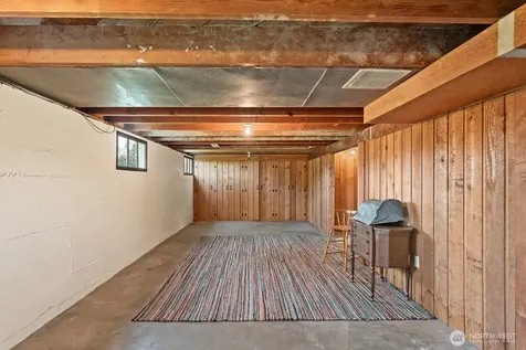 4436 Seahurst Everett WA 98203