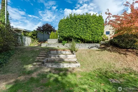 4436 Seahurst Everett WA 98203