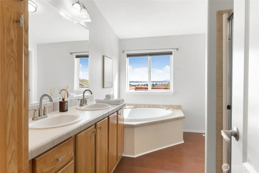 5511 Hillvue Road Blaine WA 98230