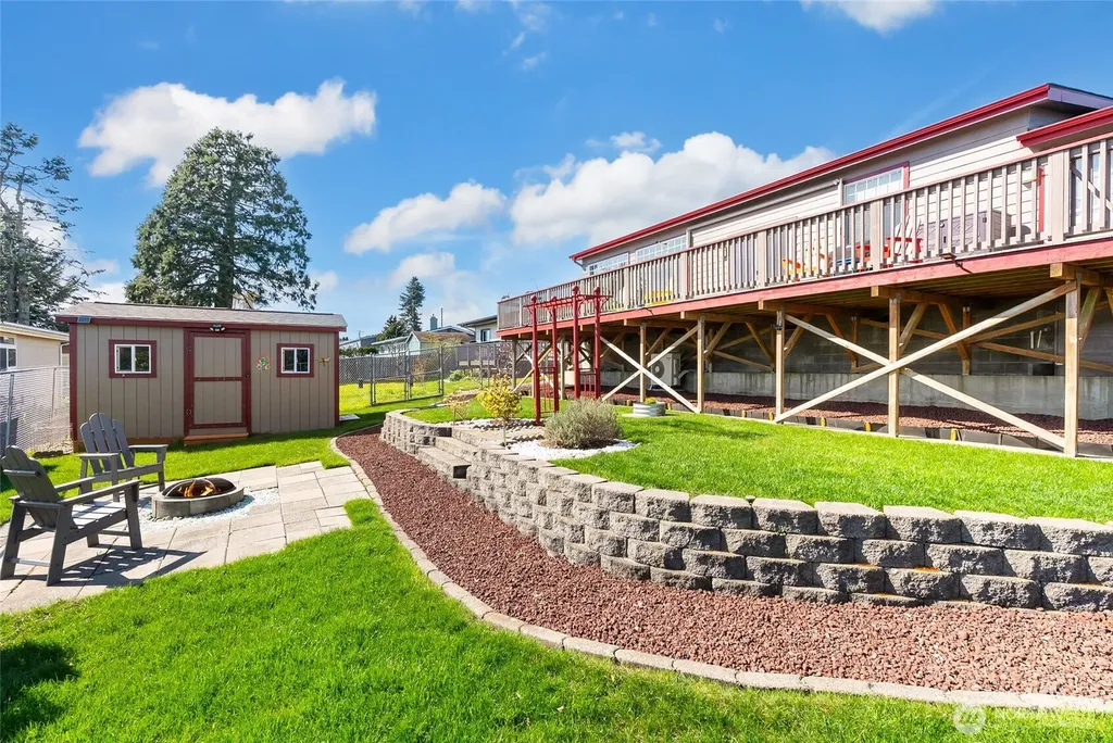 5511 Hillvue Road Blaine WA 98230