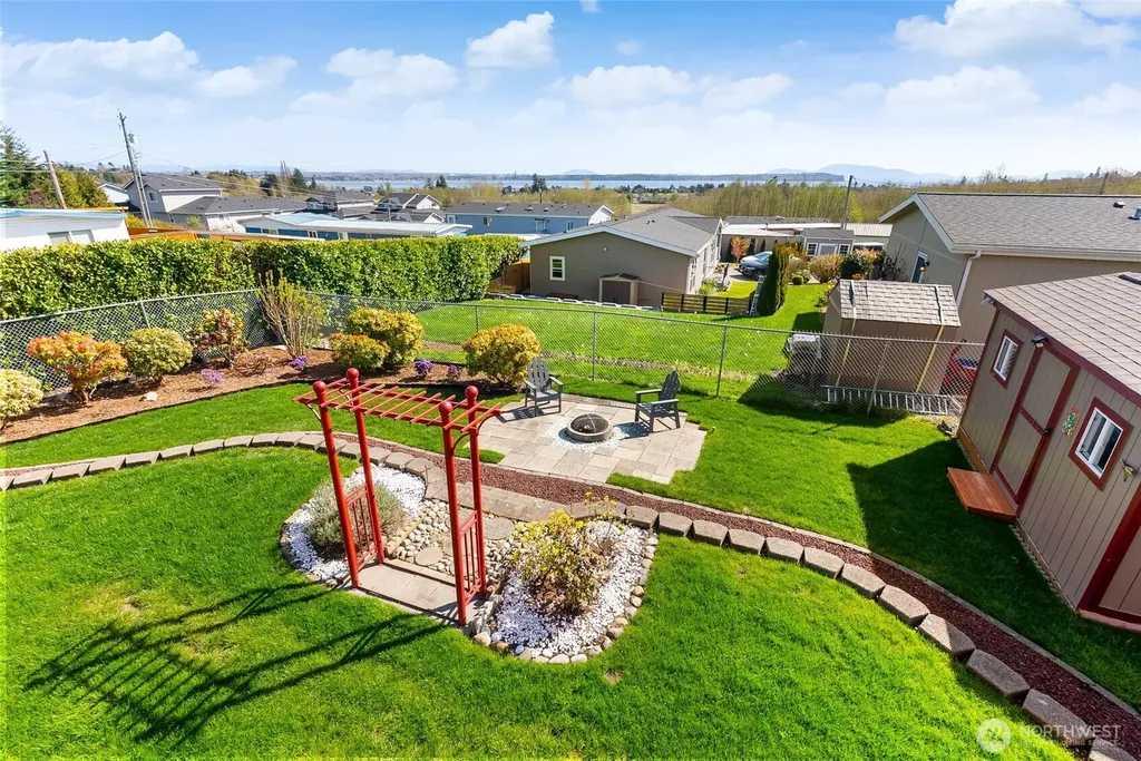5511 Hillvue Road Blaine WA 98230