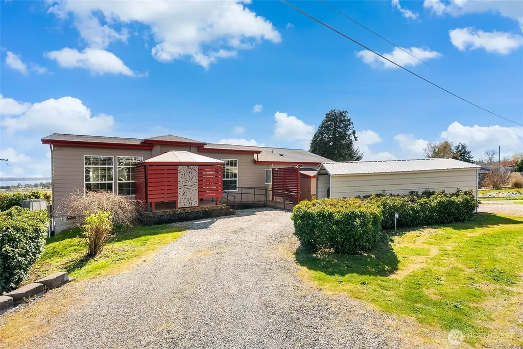 5511 Hillvue Road Blaine WA 98230