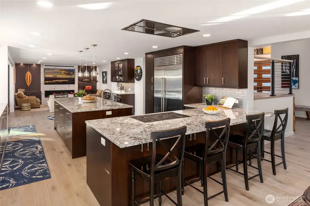 12 Columbia Key Bellevue WA 98006