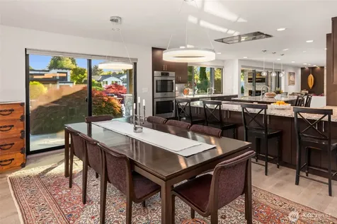 12 Columbia Key Bellevue WA 98006