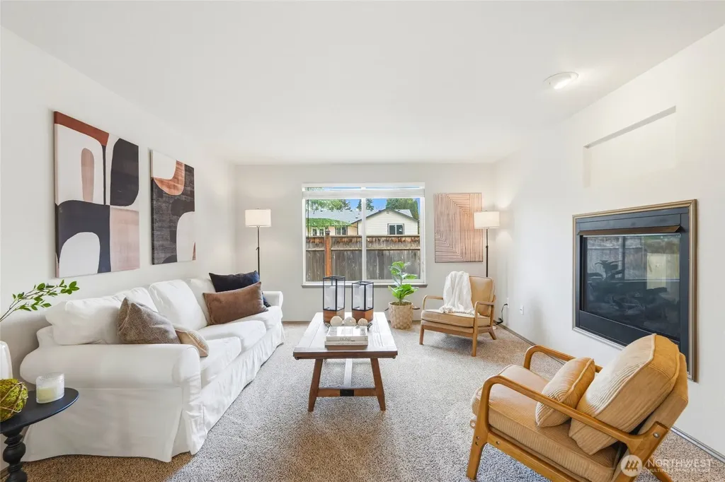 8913 1st Place SE Lake Stevens WA 98258
