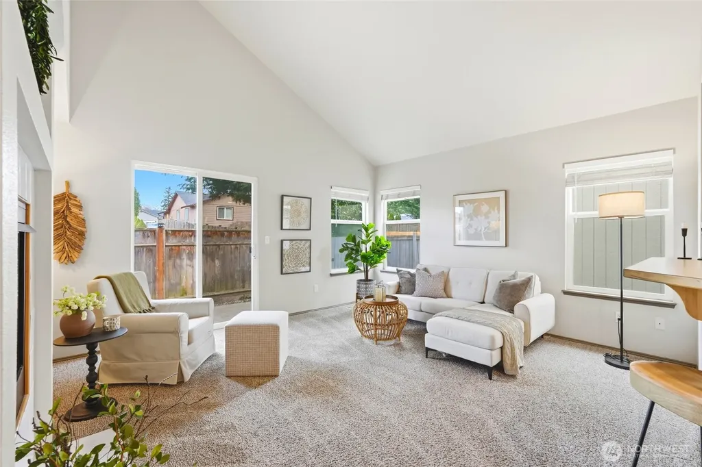 8913 1st Place SE Lake Stevens WA 98258