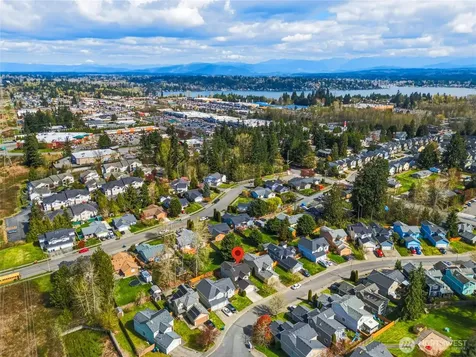 8913 1st Place SE Lake Stevens WA 98258