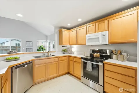 8913 1st Place SE Lake Stevens WA 98258
