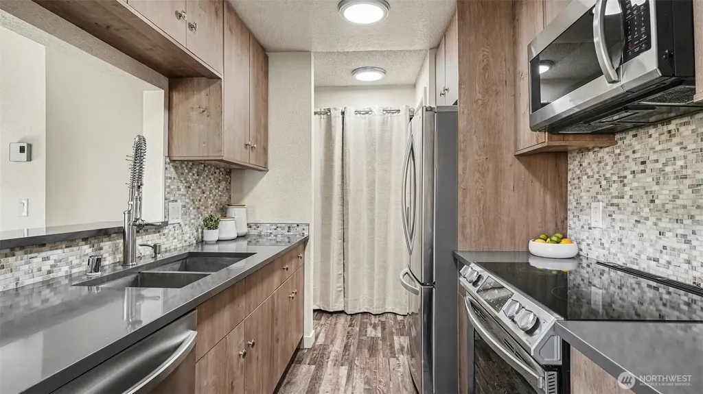 830 Kirkland Way Kirkland WA 98033