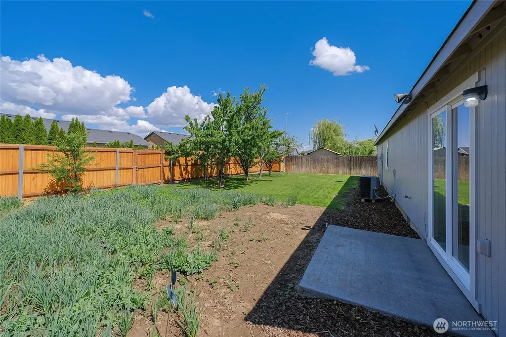 407 S Street SW Quincy WA 98848