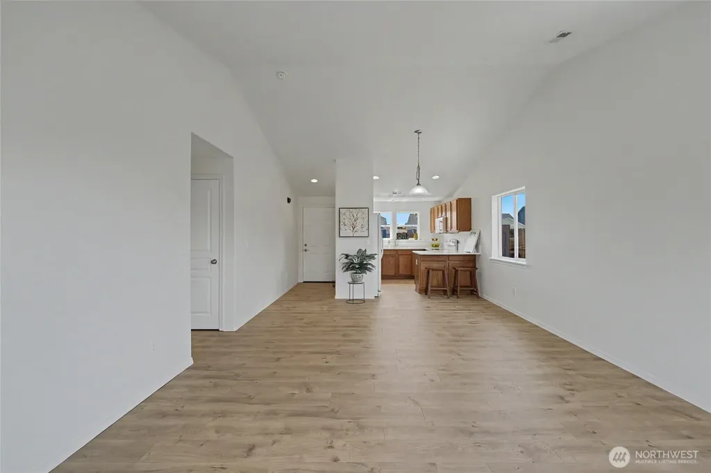 407 S Street SW Quincy WA 98848