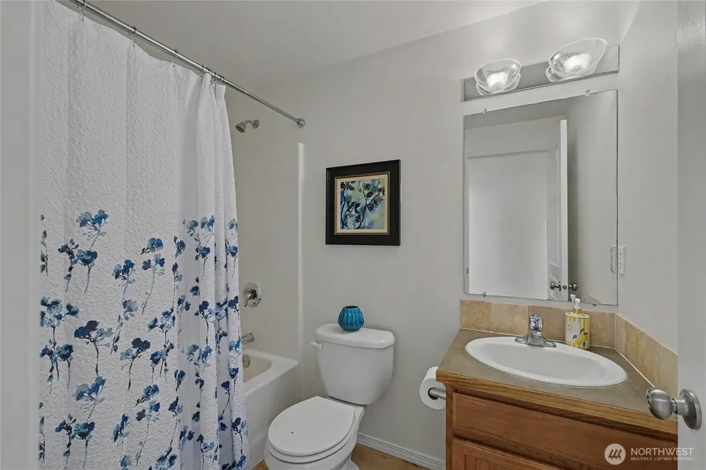 407 S Street SW Quincy WA 98848