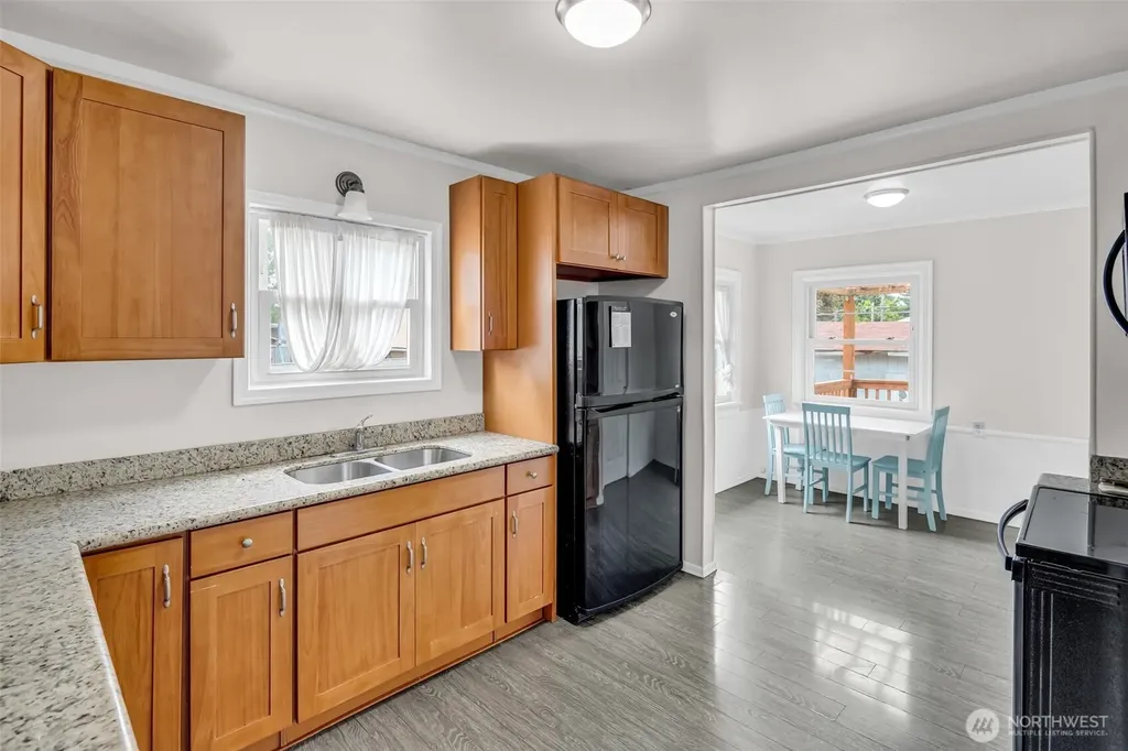 411 7th Street SE Auburn WA 98002