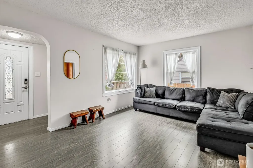 411 7th Street SE Auburn WA 98002