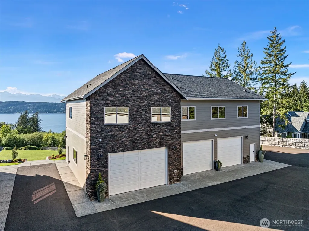 151 E Windy Ridge Lane Belfair WA 98528