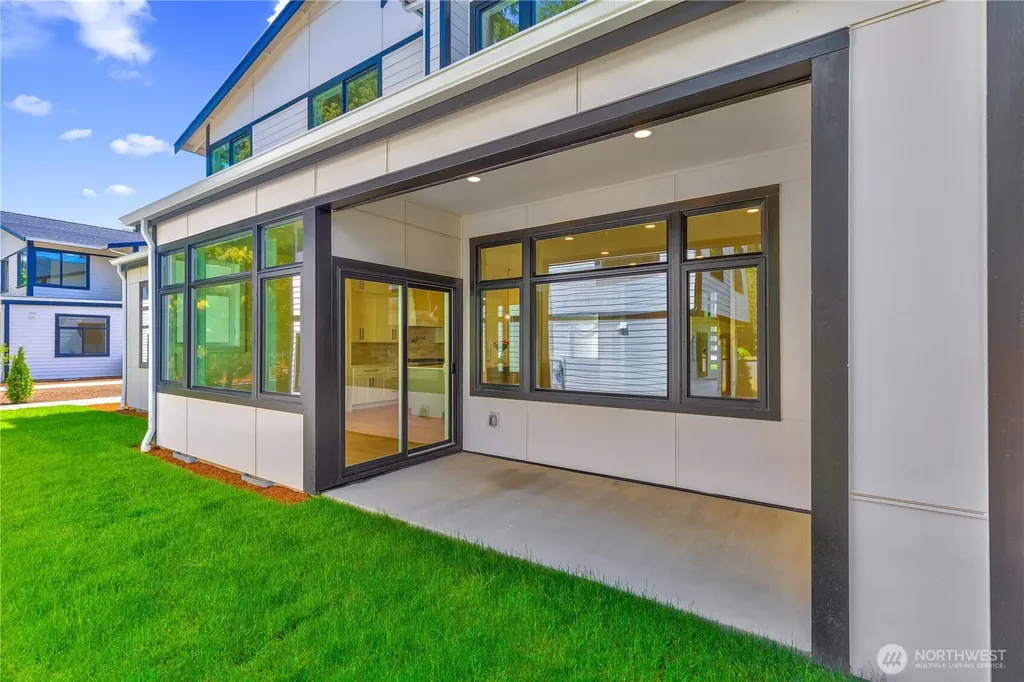 12642 NE 80th Street Kirkland WA 98033