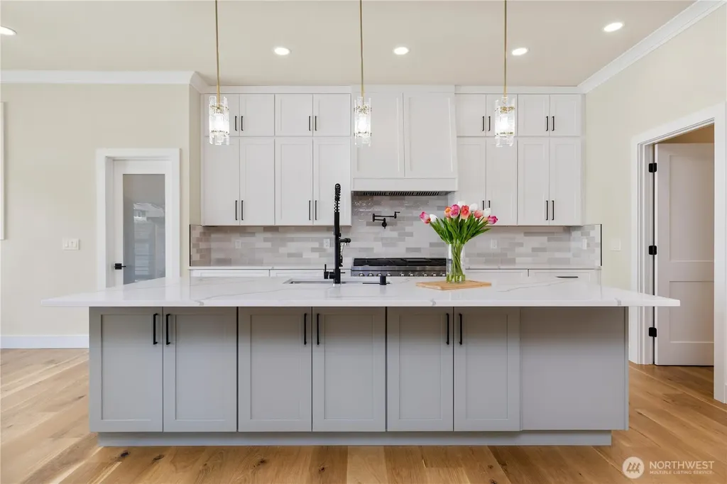 12642 NE 80th Street Kirkland WA 98033