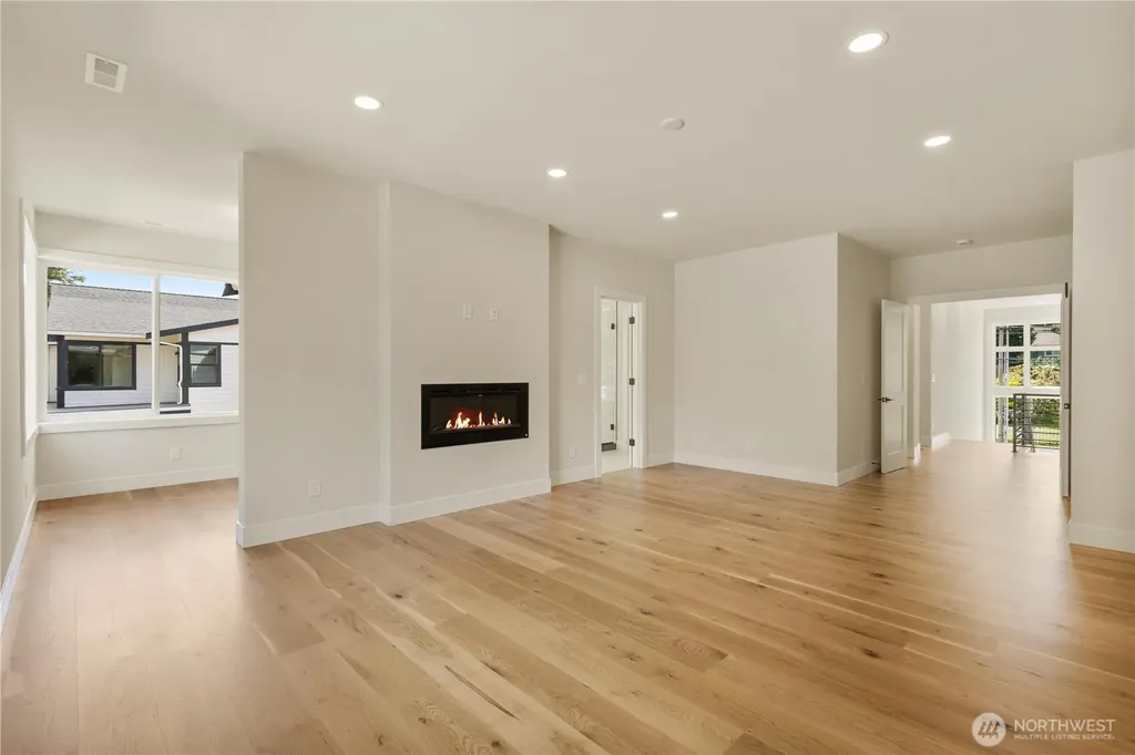 12642 NE 80th Street Kirkland WA 98033