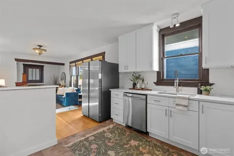 4219 S Mead Street Seattle WA 98118
