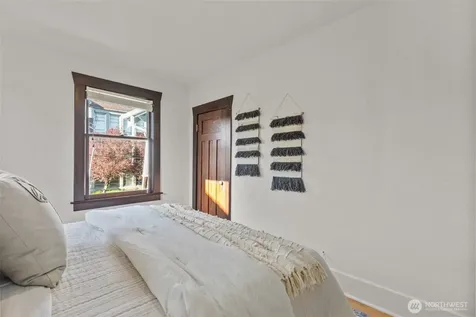 4219 S Mead Street Seattle WA 98118