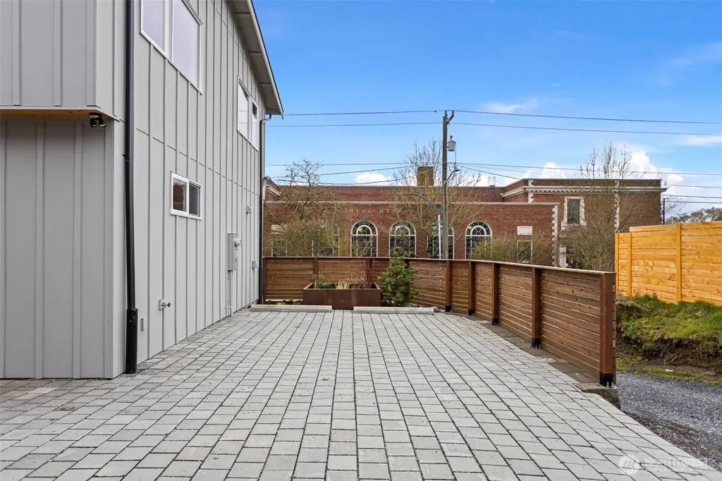 2510 NW 80th Street Seattle WA 98117