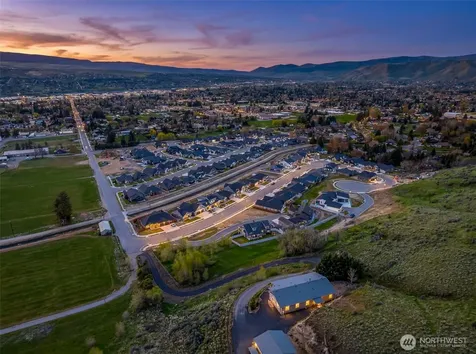 935 Silas Lane Wenatchee WA 98801