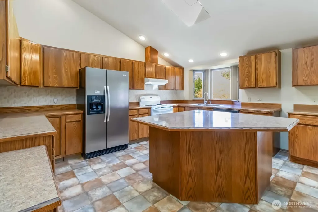 207 Tillicum Drive Chehalis WA 98532