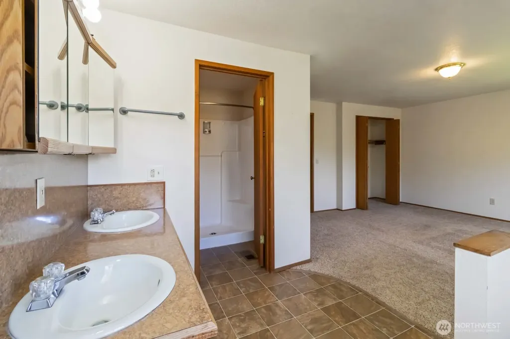 207 Tillicum Drive Chehalis WA 98532