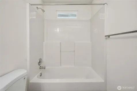 11236 3rd Avenue E Tacoma WA 98445