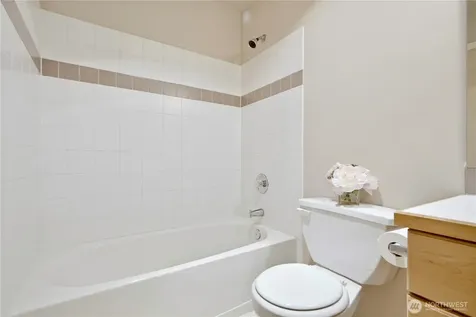 12345 Roosevelt Way NE Seattle WA 98125