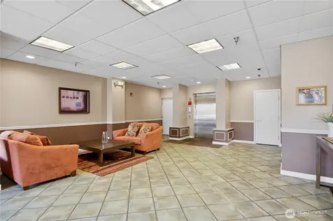 12345 Roosevelt Way NE Seattle WA 98125